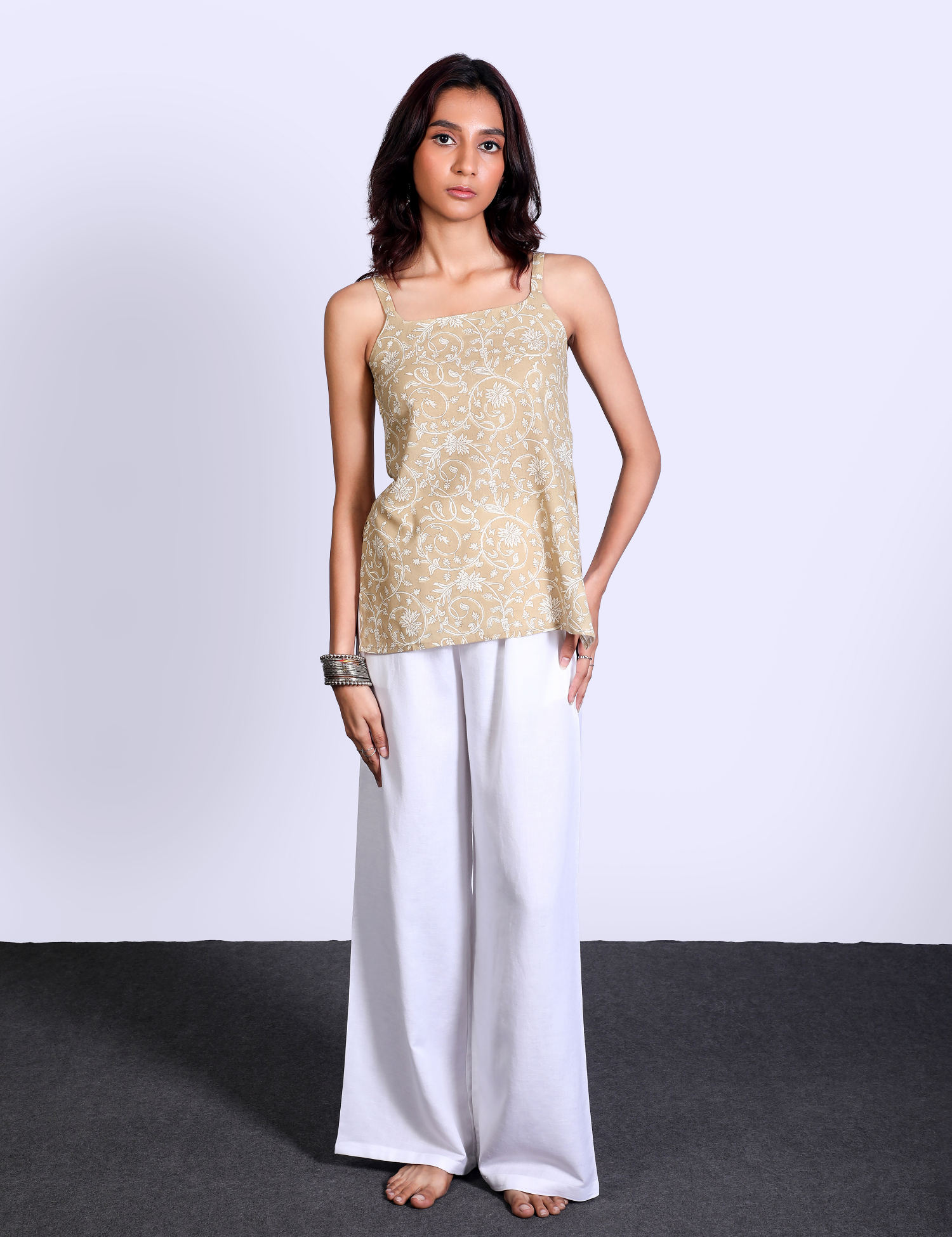 Zaira Sleeveless Short Kurti