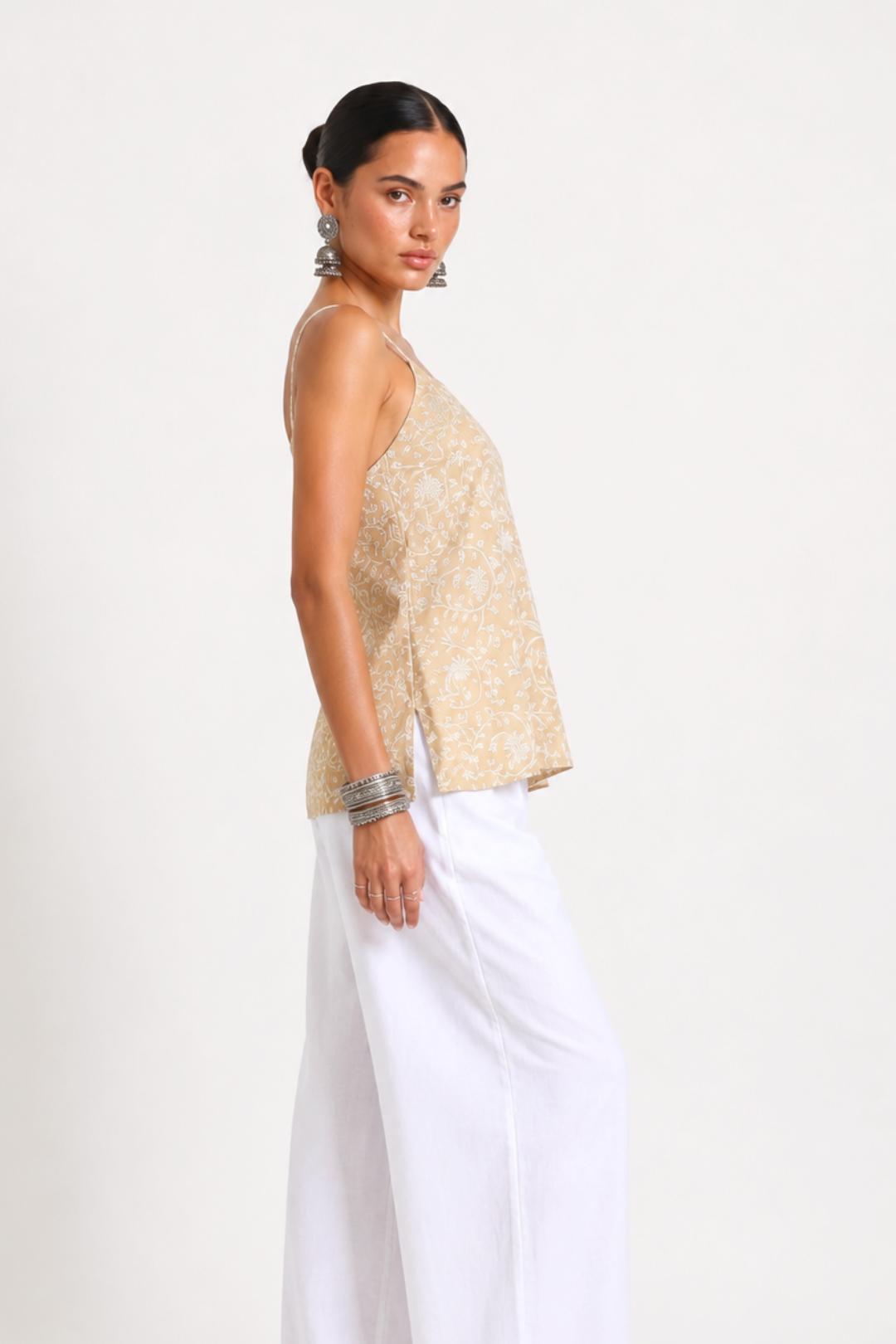 Zaira Sleeveless Short Kurti